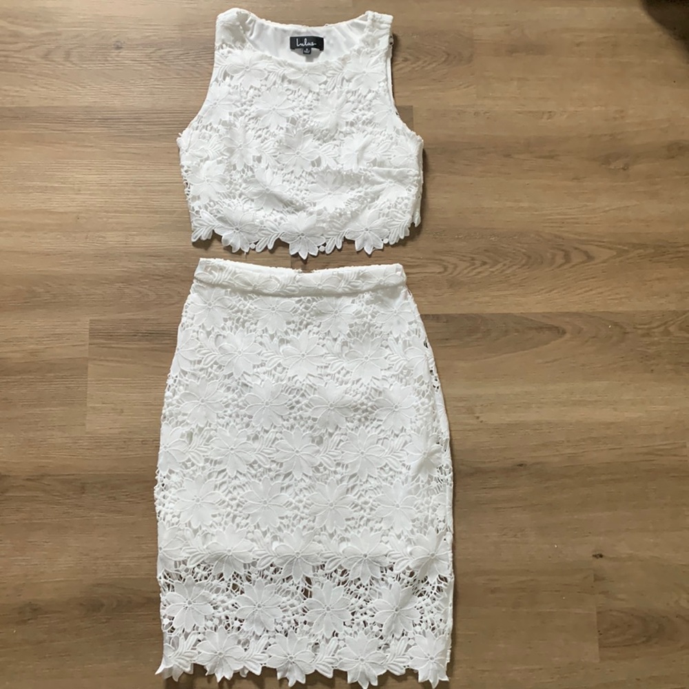 White 2 piece Lulus set size small